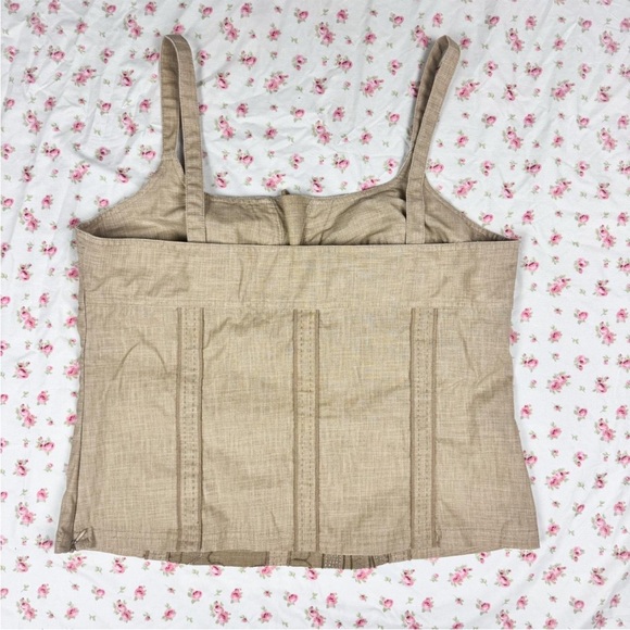 Corset-Style Sleeveless Top - Picture 2 of 4